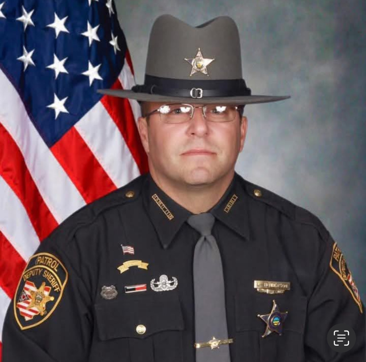 Mourning the loss of Hamilton Co Deputy Sheriff Larry Henderson
